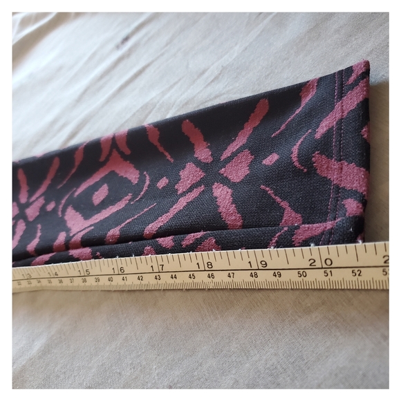 Pink and Black Patterned Tunic Dress - Picture 14 of 14